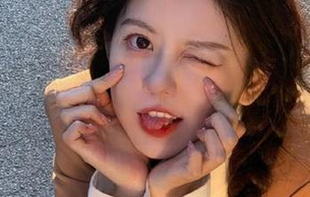 使用www.17App轻松收藏，永久保存最新鲜的吃瓜讯息