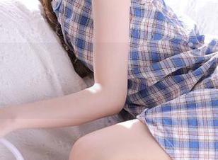 下载最新17c吃瓜苹果版，妹子陪你第一时间吃瓜最新趣闻！