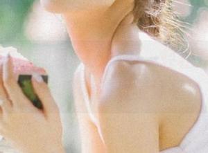 观看17c吃瓜，轻松获取每日热辣瓜事的最佳途径