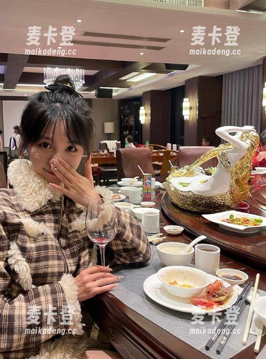 17吃瓜群众网免费开放全网最热瓜看不停