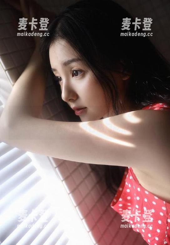 使用www.51cg28永久iOS版，轻松掌握每日热门吃瓜资讯