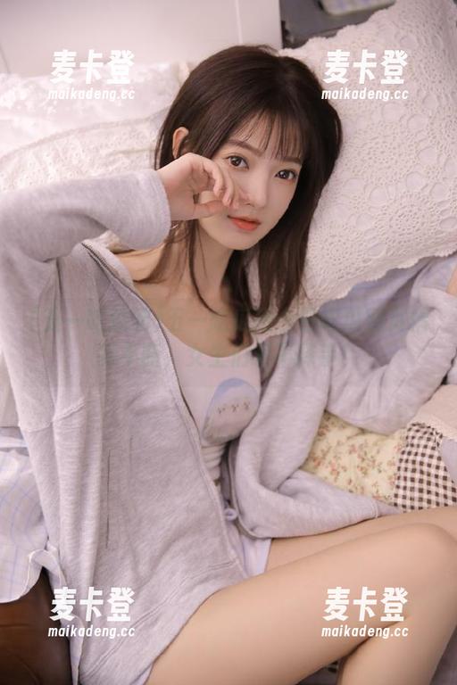 五一吃瓜网今日吃瓜网页精彩不断，女生们爱不释手！