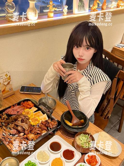 少女帮你用ios快速访问冲哥精选视频在线观看网址，瓜圈必备神器！