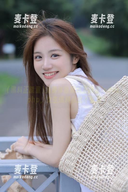 免费体验黑料正能量index.php，女生爆料从此不漏接
