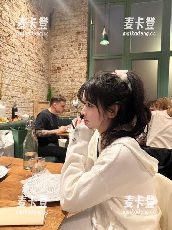黑料社app官网入口链接快速直达，体验极致吃瓜乐趣